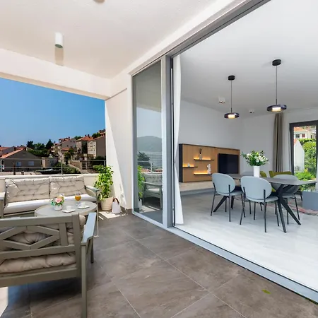 Luxury Mazza -michaela *